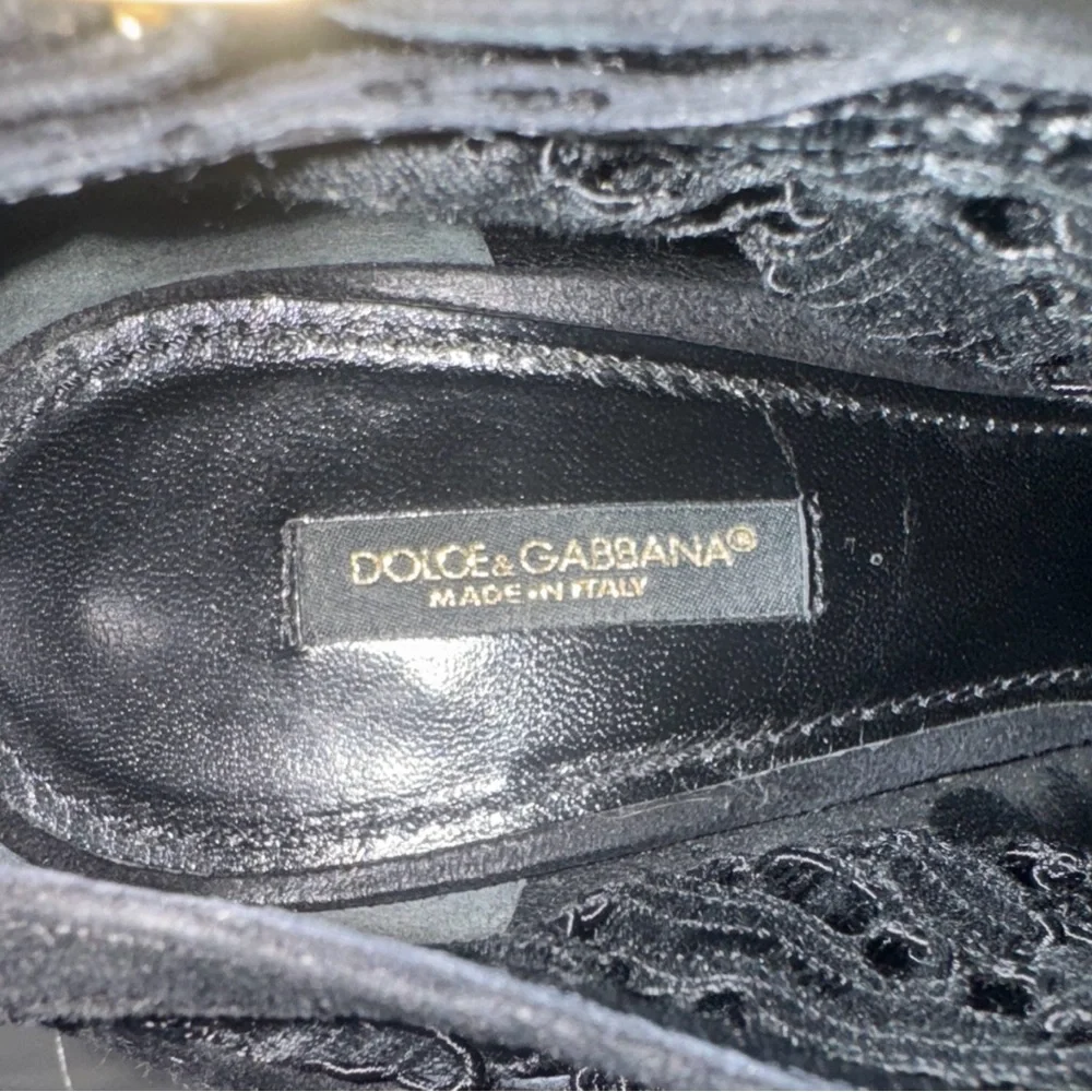 ❤️🔥AUTHENTIC🔥❤️Dolce & Gabbana Black sued and lace booties. - Picture 5 of 12